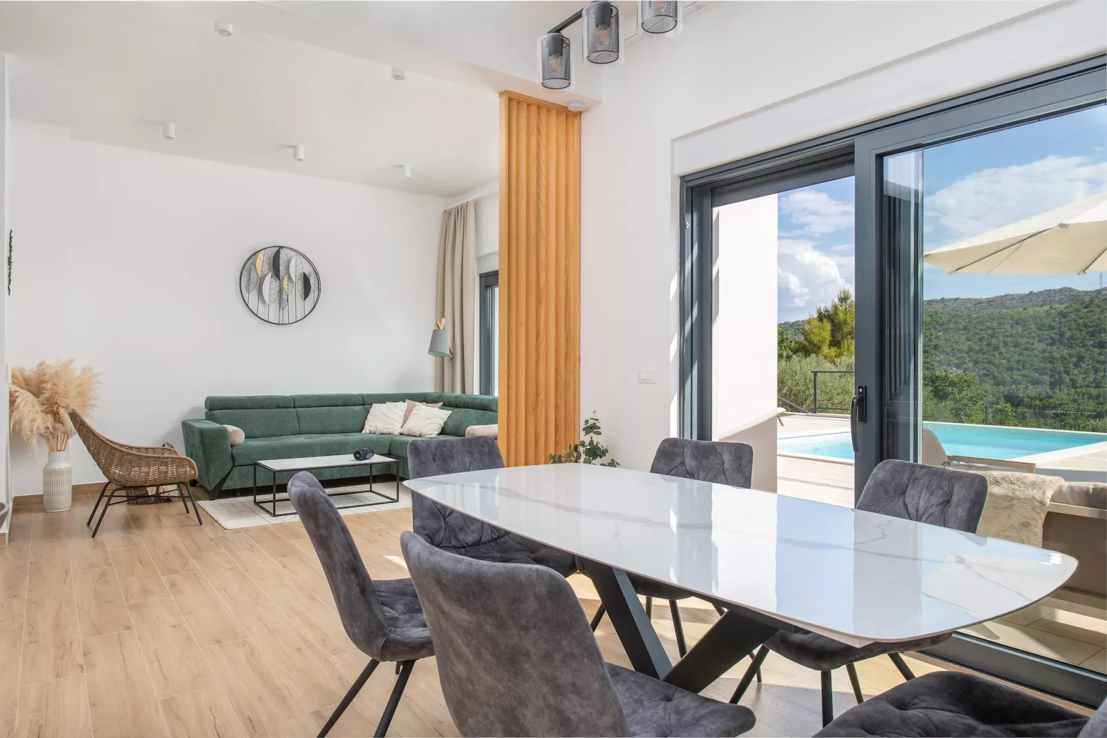 Villa Nacle - Dining room