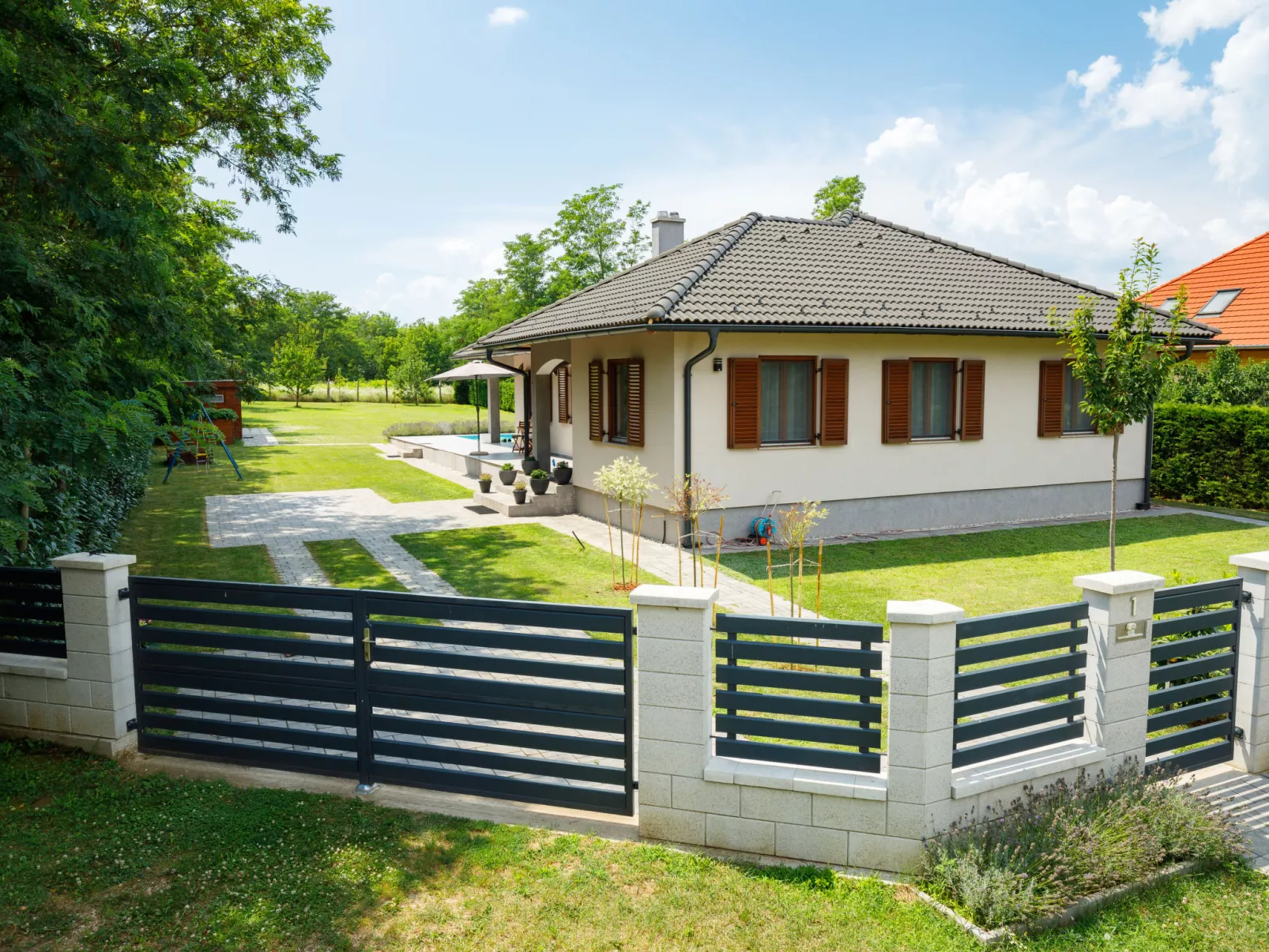 Aschbacher - Outside