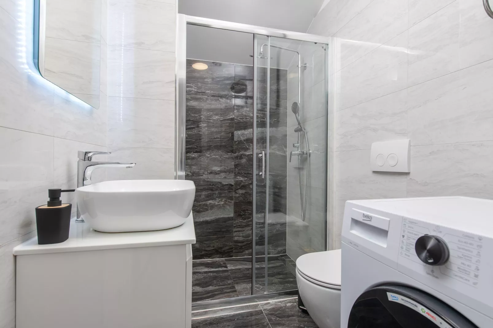 Villa Kristina - Bathroom