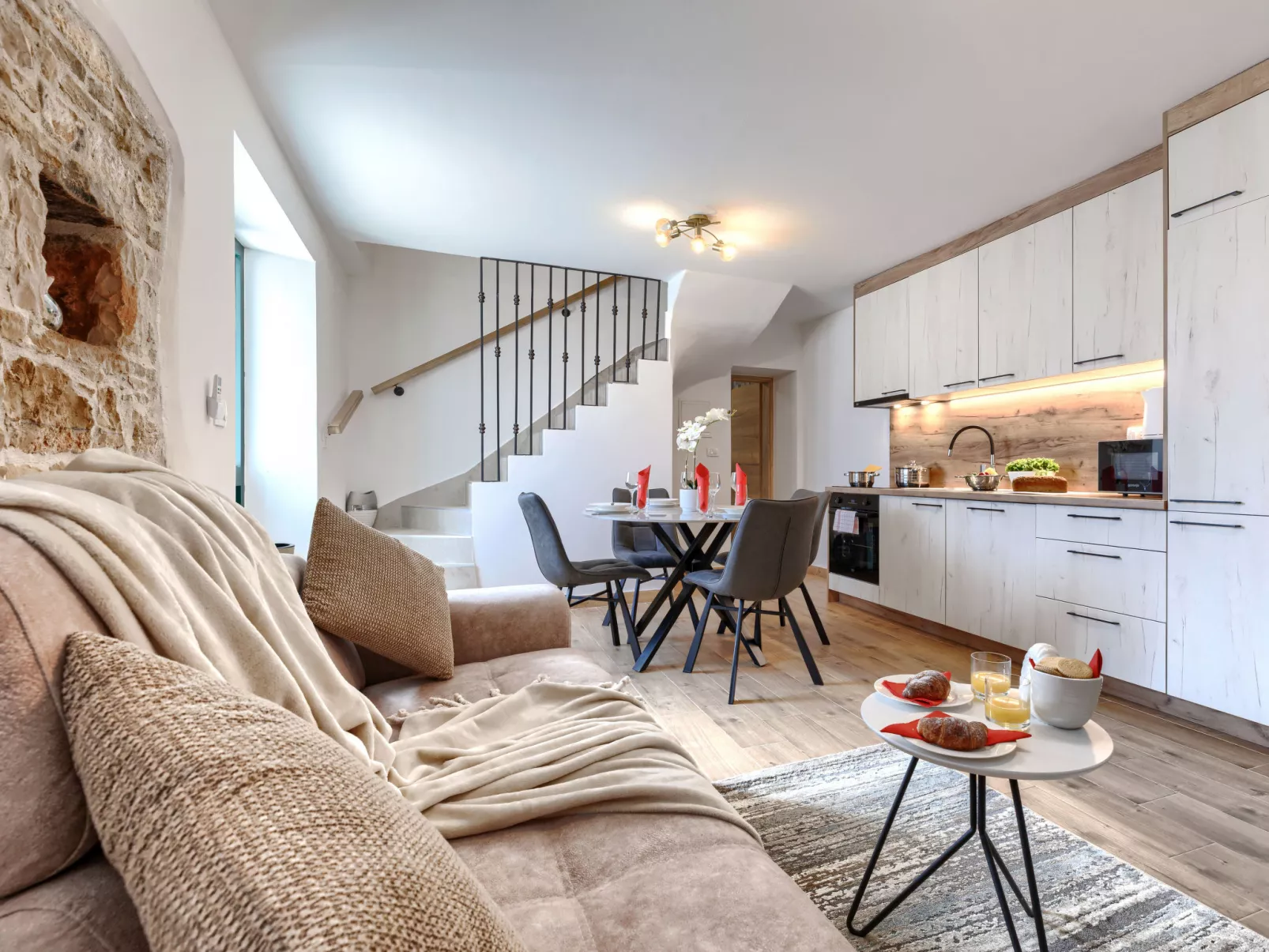 Tone i Maria - Dedans