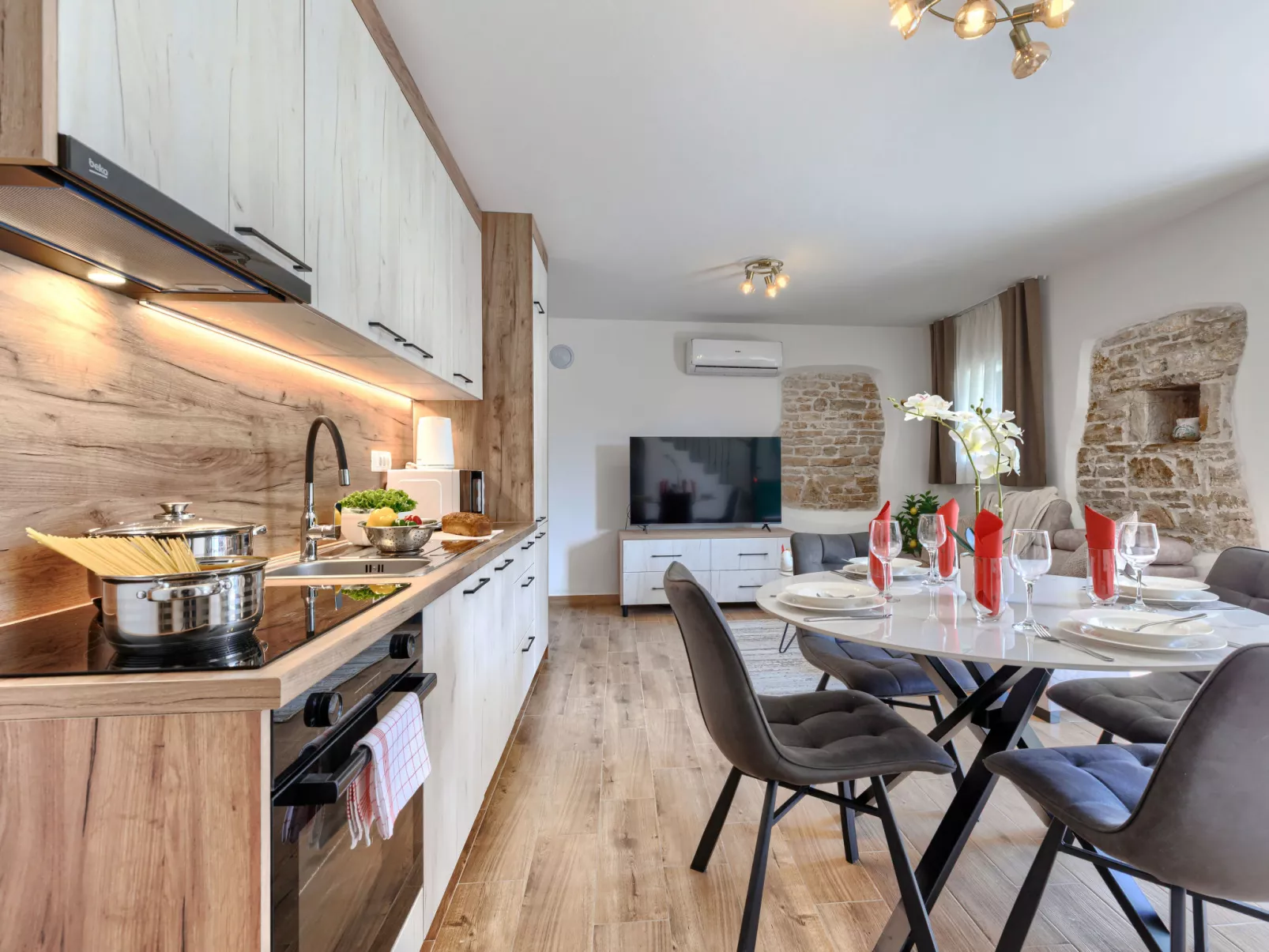 Tone i Maria - Dedans