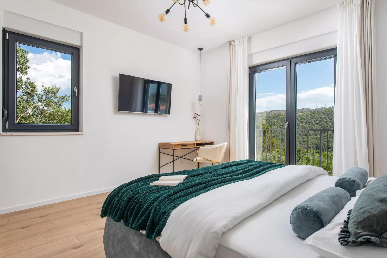 Villa Nacle - Bedroom