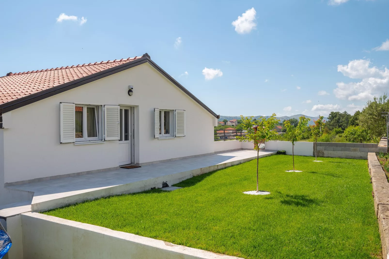 Villa Magnolia - Gardens in summer