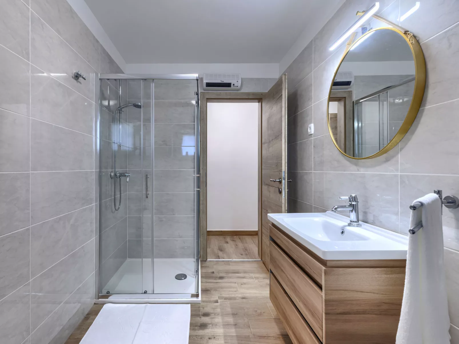 Tone i Maria - Dedans