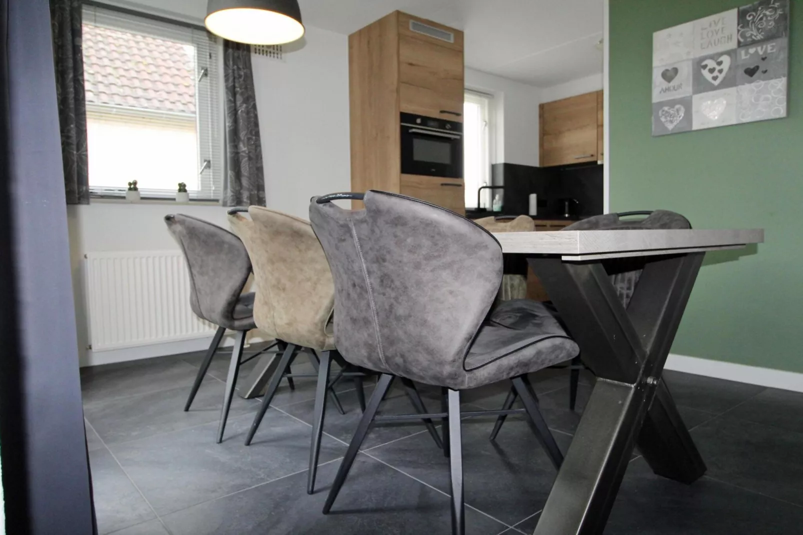 6 - Person Forest 28 Bungalow