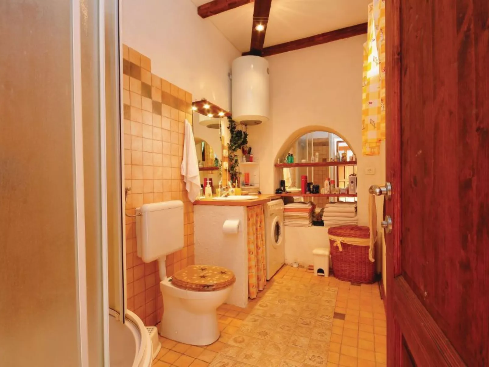 Mit Pool in Lukovo Sugarje