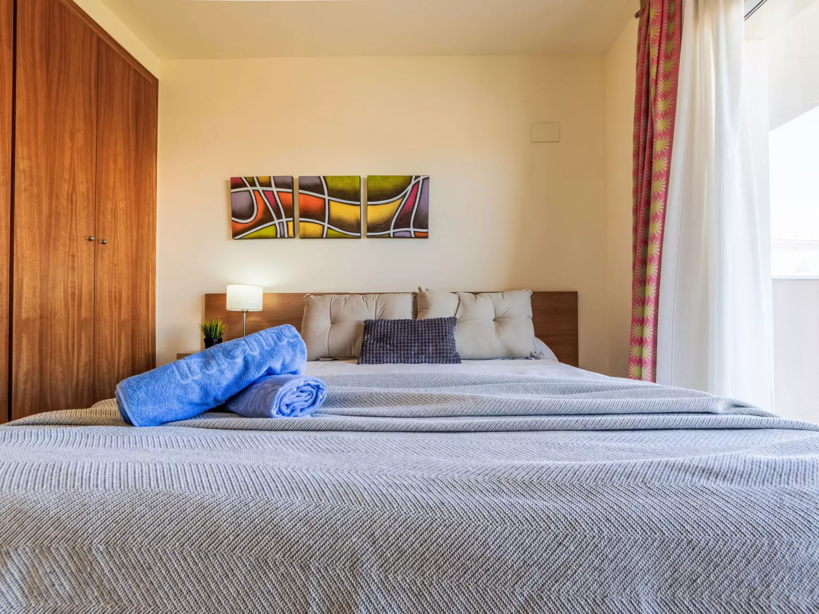 Golden Beach - Inside