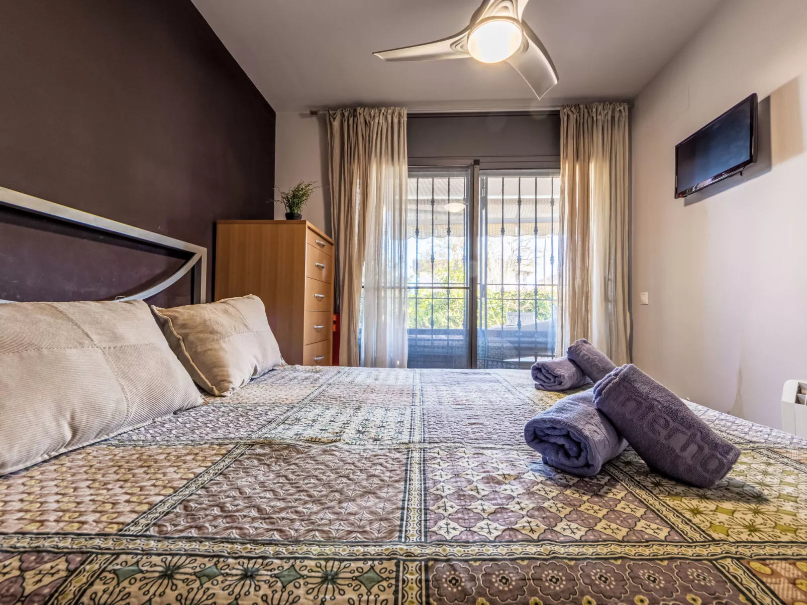 Vila del Far - Inside