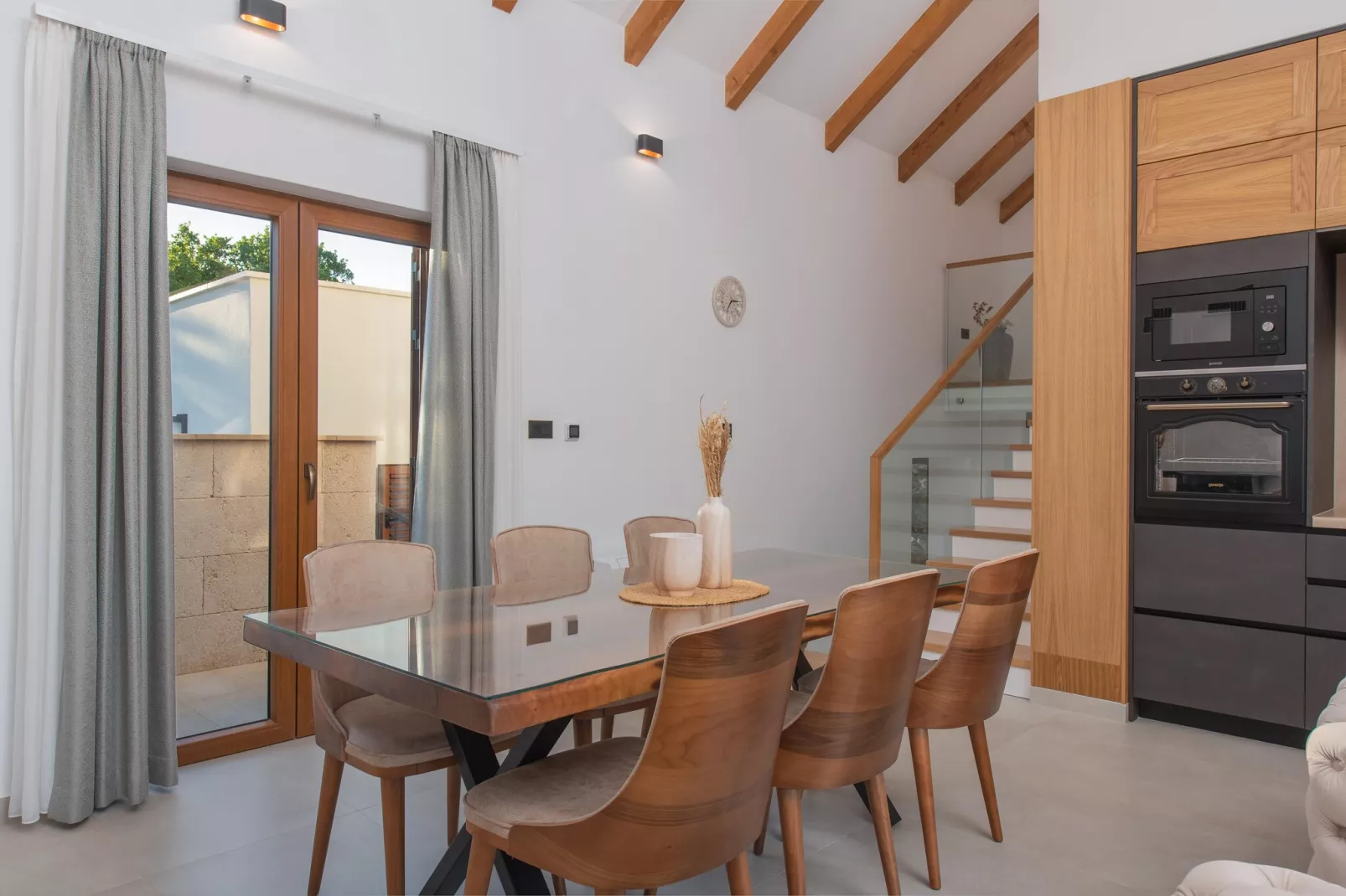 UNIQUE VILLA PIETRA - Salle à manger