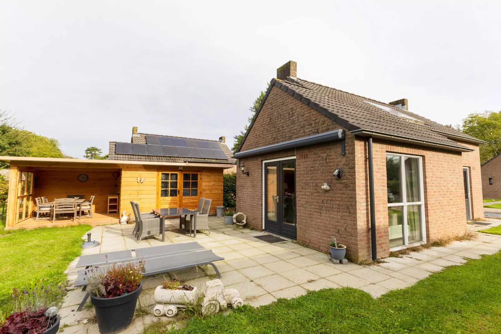 6 - Person Forest Pet & Family Bungalow - Terrasse/Balkon