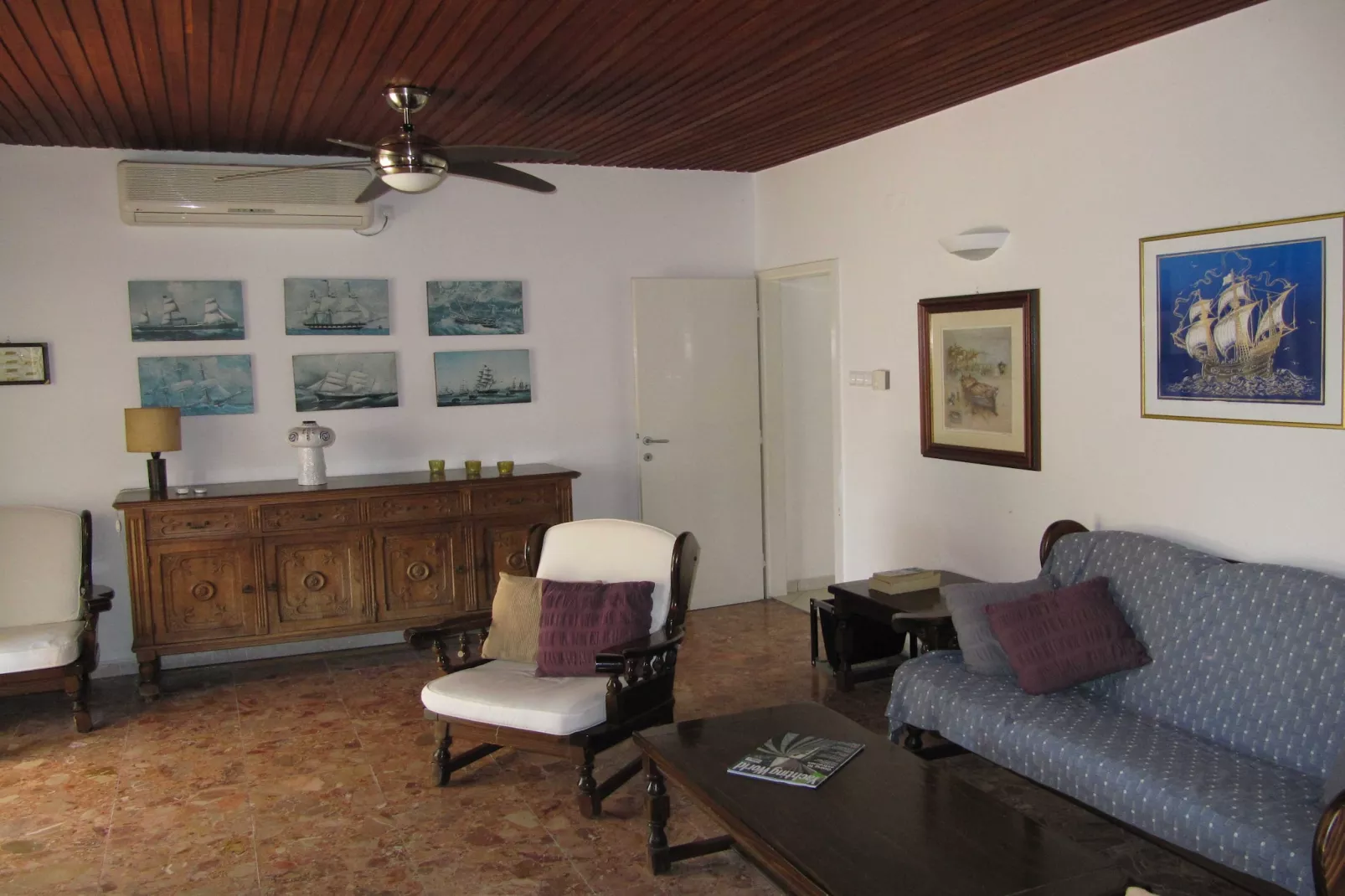 Beach House Nono - Four Bedroom Villa with Swimming Pool - Living room