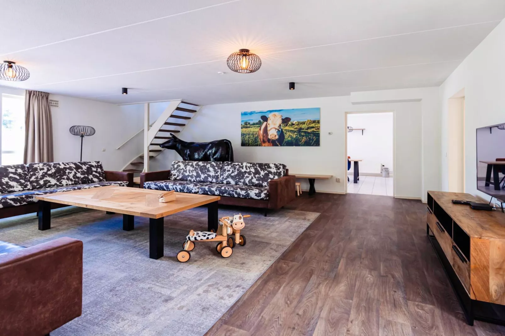 16 - Persons Family bungalow - Living room