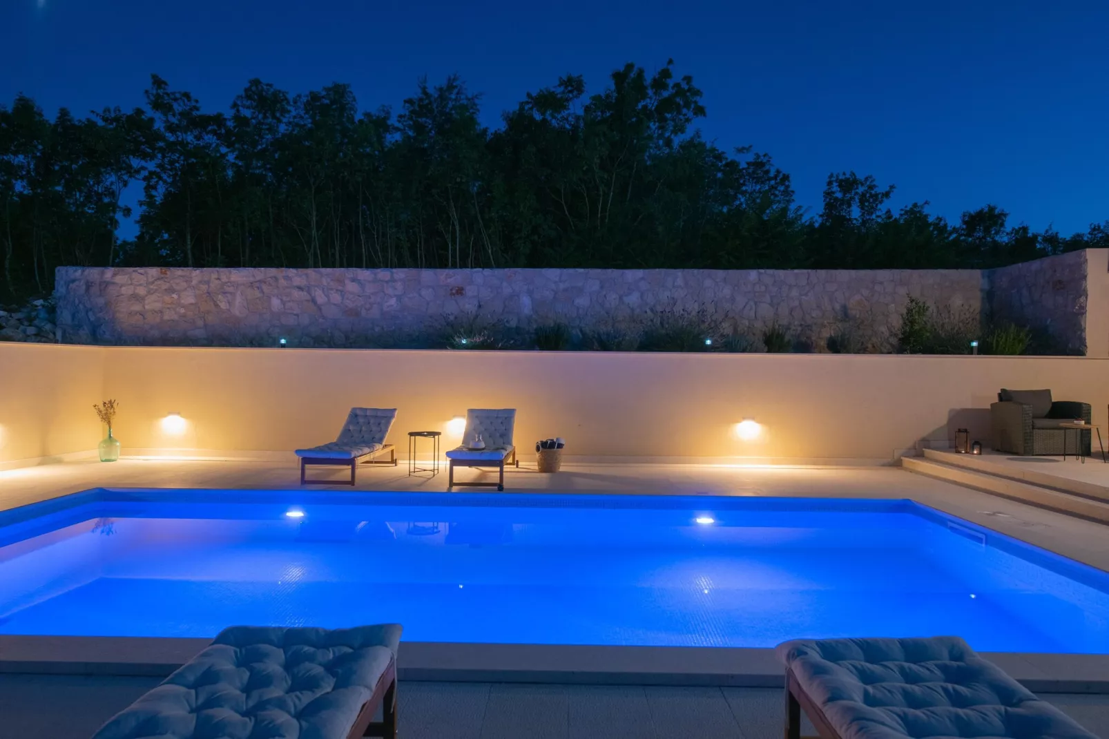 UNIQUE VILLA PIETRA - Piscine