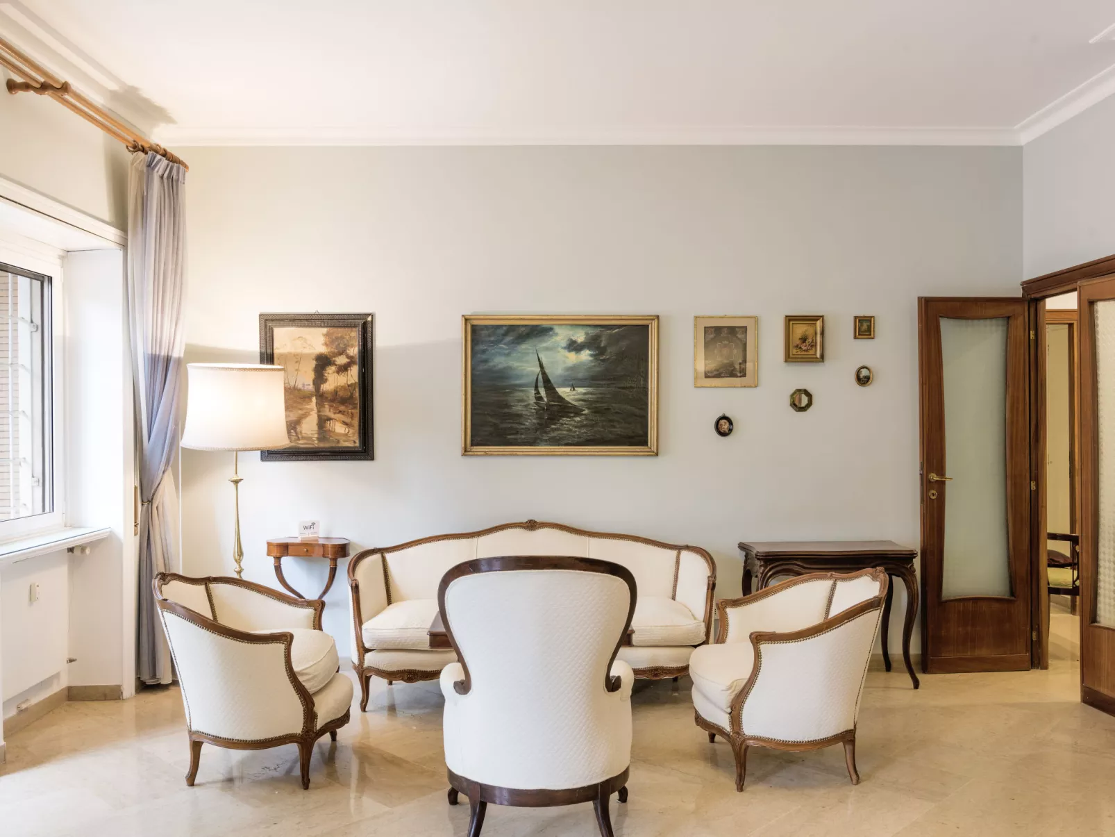 AMP Vatican Home - Inside