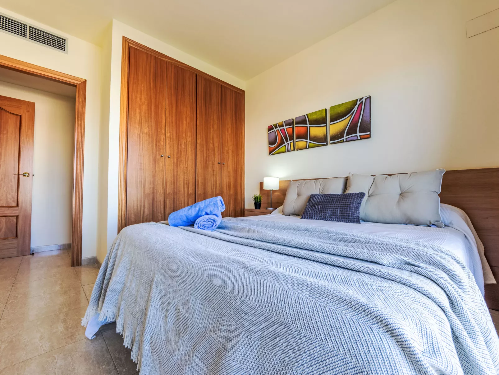 Golden Beach - Inside