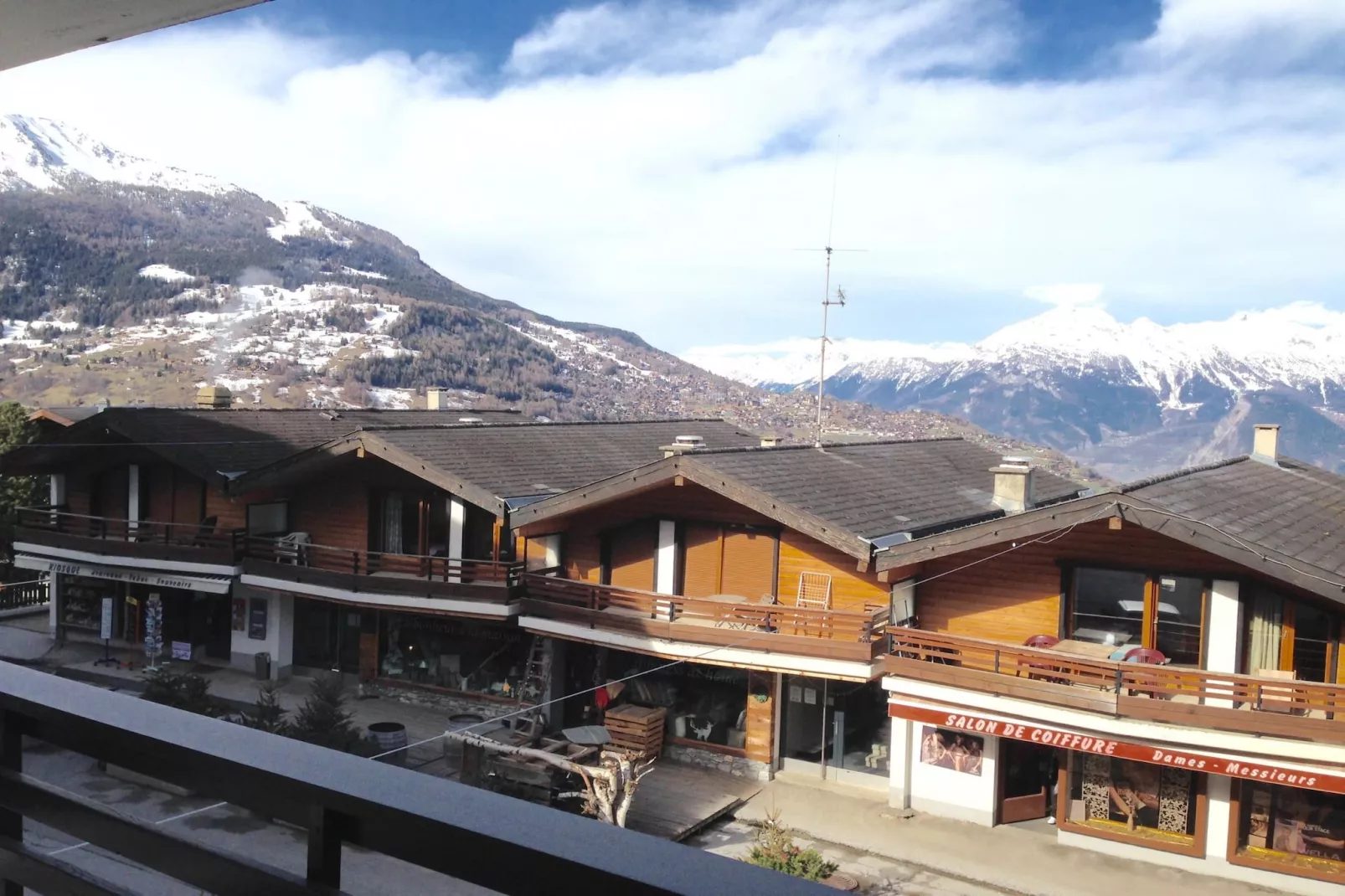 Combyre C 012 - COMFORTABLE studio 4 pers - Vue d'hiver