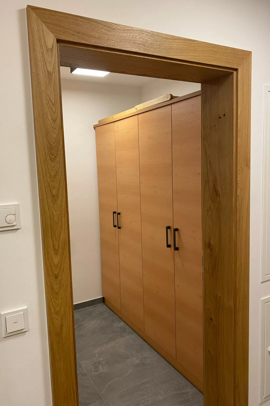 3_SPA - Poolside Superior 726 - Inside