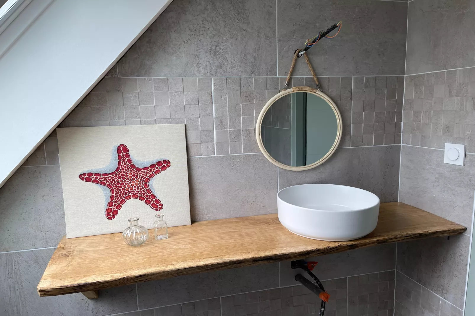 Joli Gite de vacances à Neulliac - Bathroom