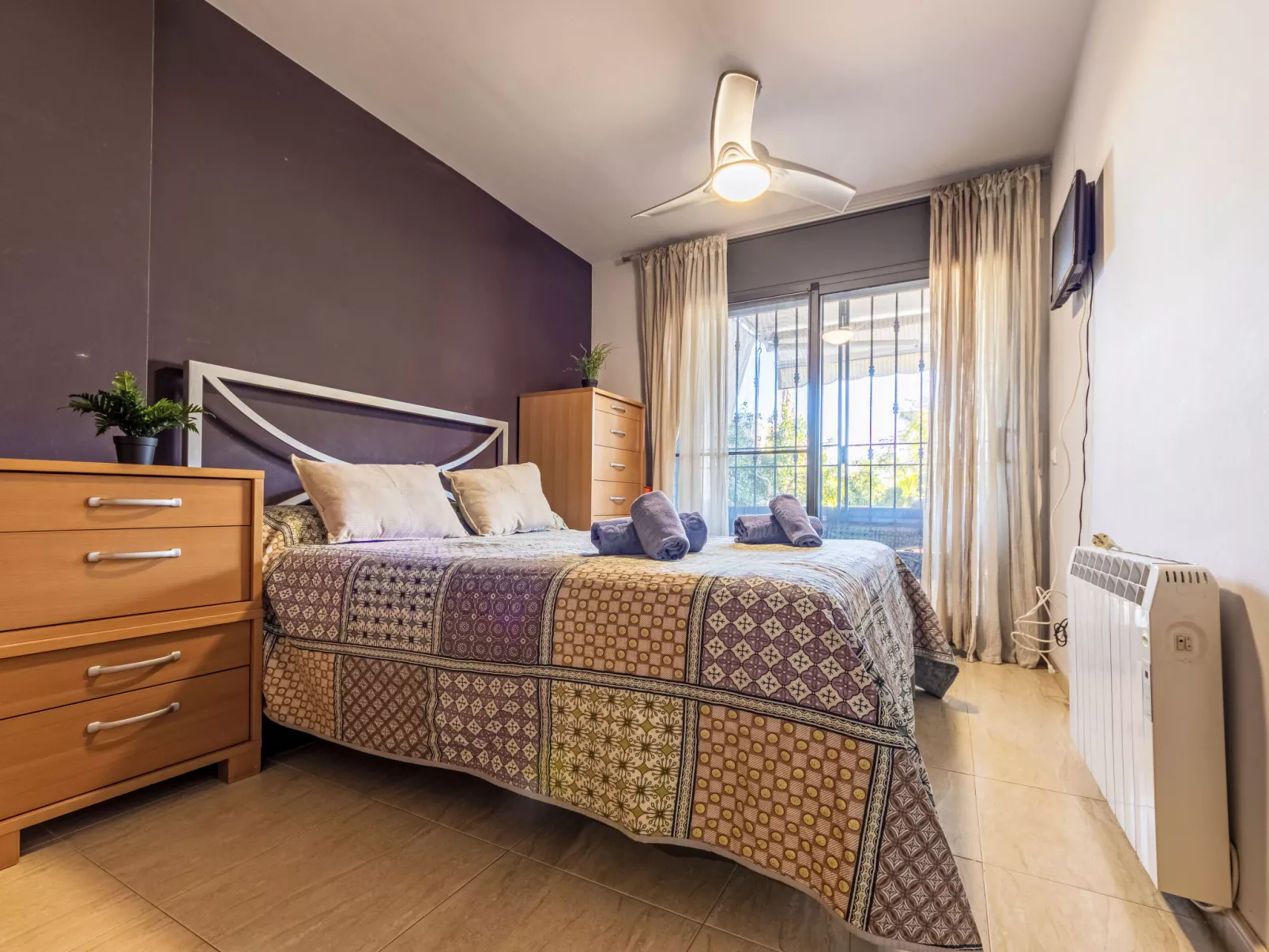 Vila del Far - Inside