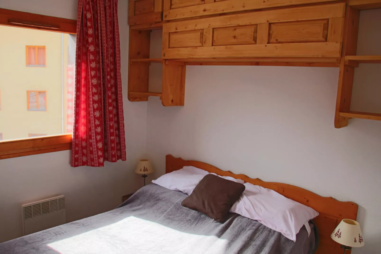 Balcons G 035 - PARC NAT. VANOISE appart. 8 pers. - Bedroom
