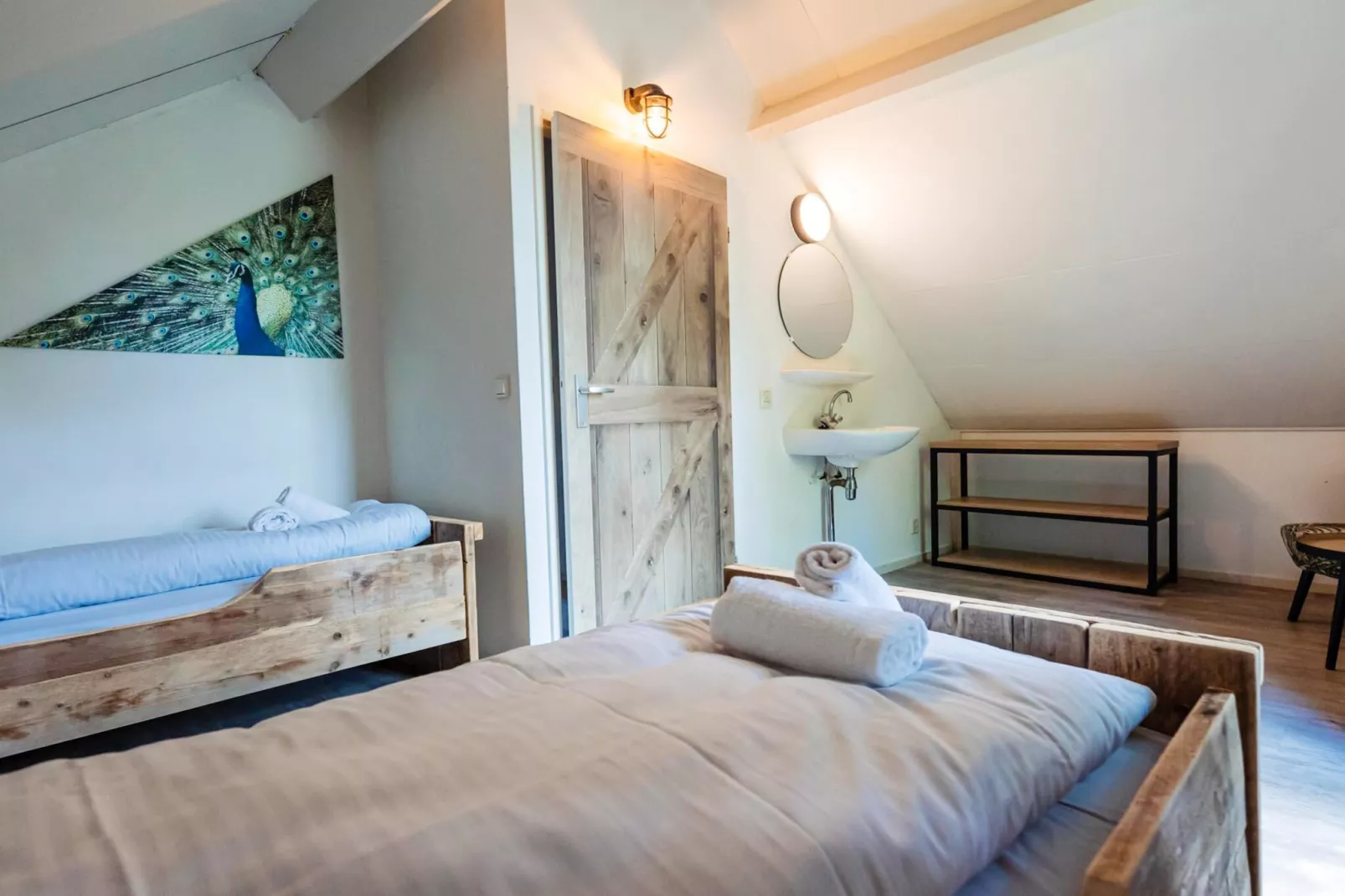 6 - Persons Lakeside Child-friendly Bungalow - Schlafzimmer