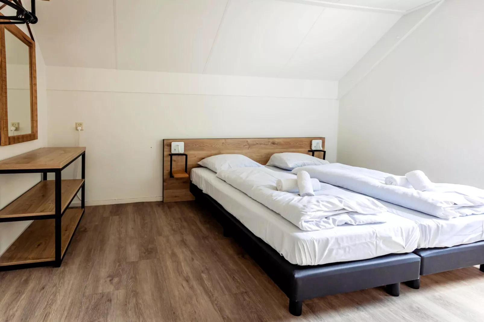 8 - Persons Family bungalow - Schlafzimmer