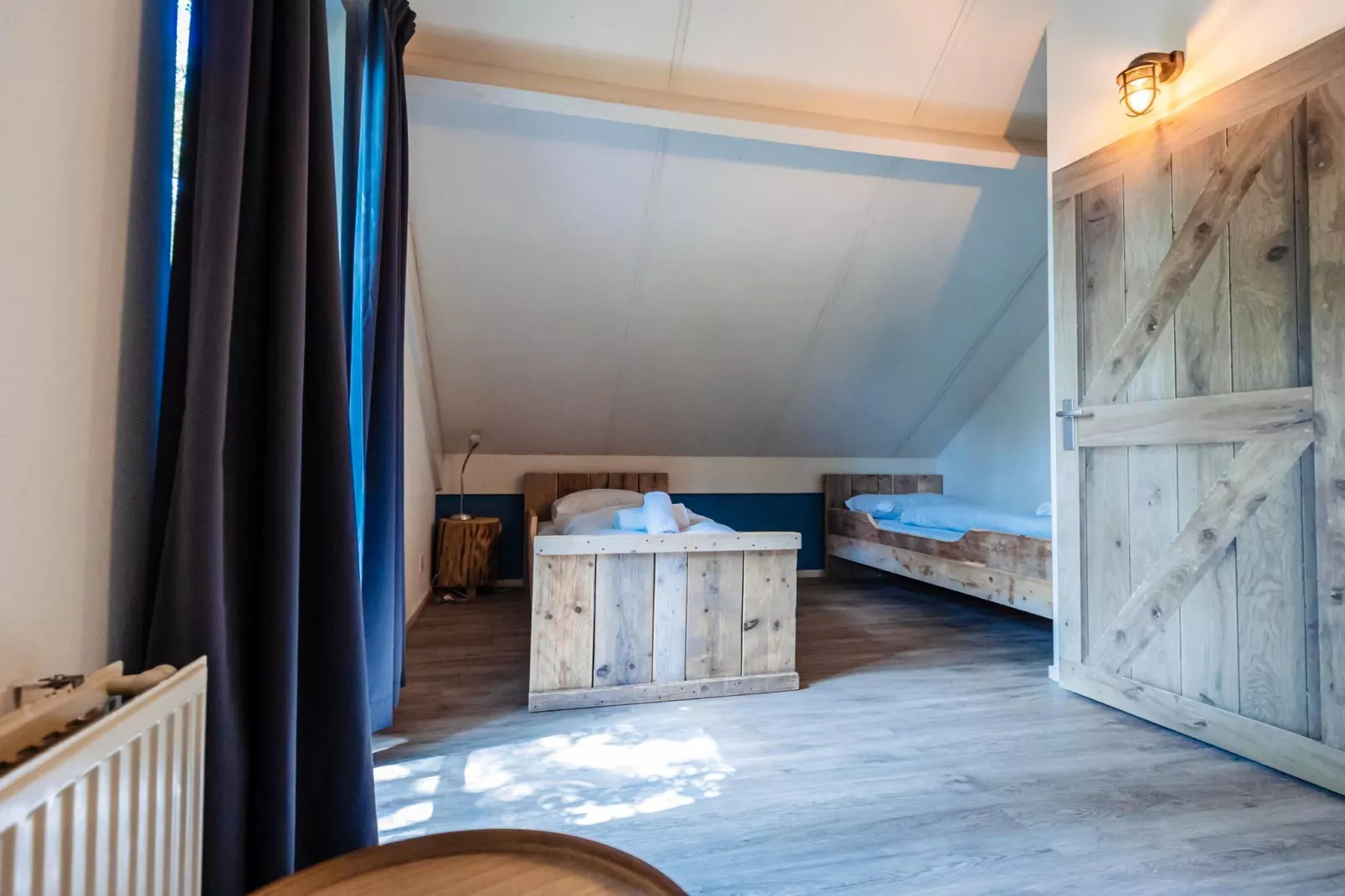 6 - Persons Lakeside Child-friendly Bungalow - Schlafzimmer