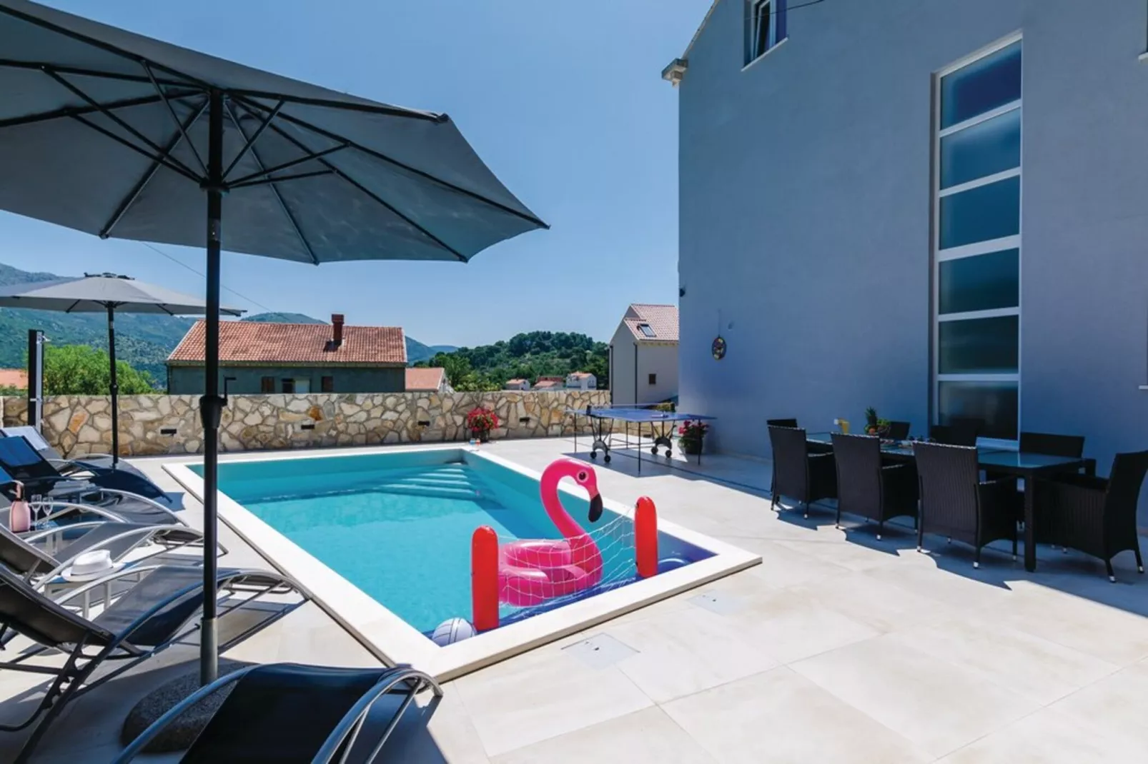 HOLIDAY HOUSE STONE BLISS - Swimming pool