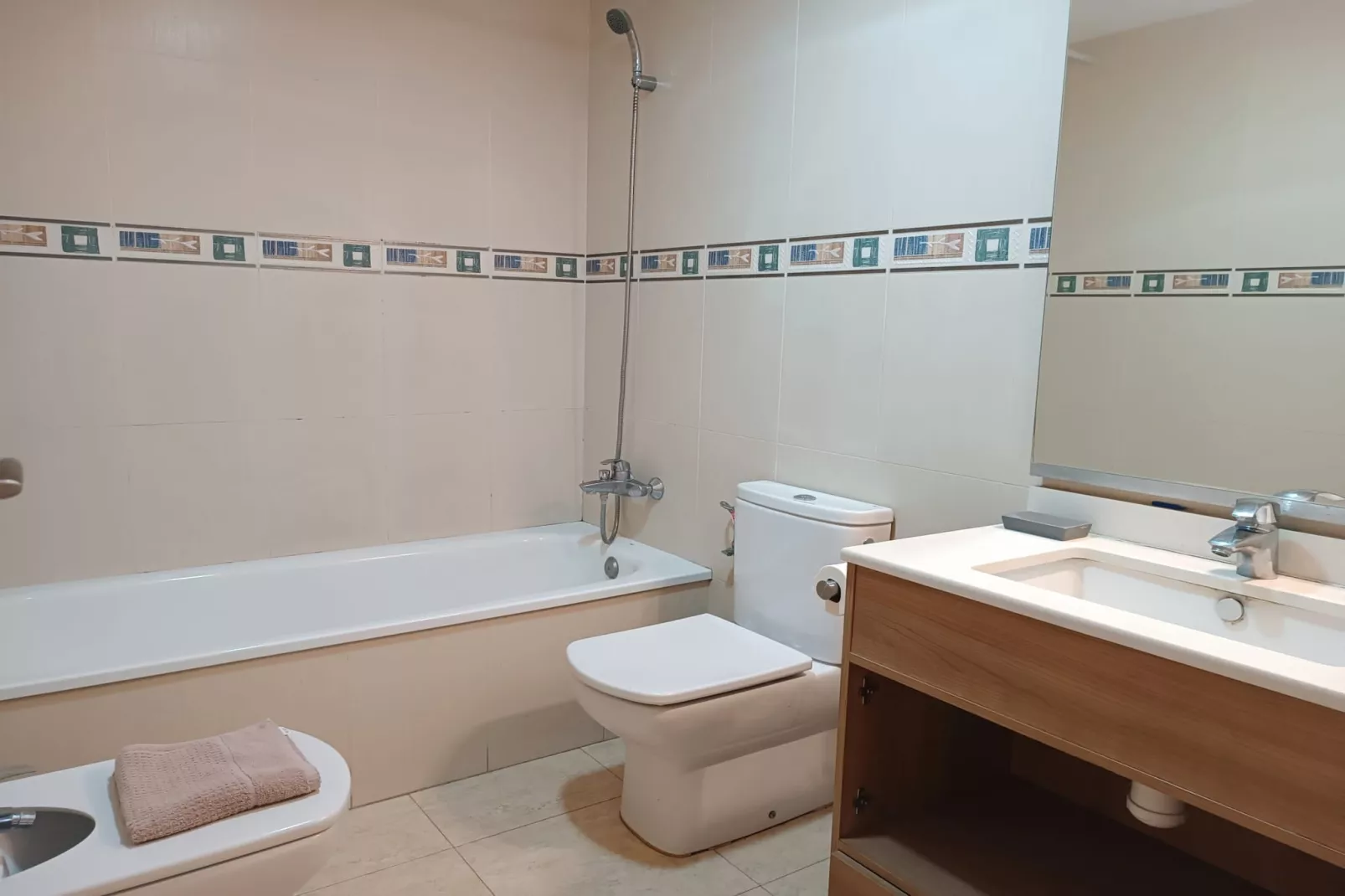 Vivalidays Francesco -  LLoret de Mar - Costa Bra - Bathroom