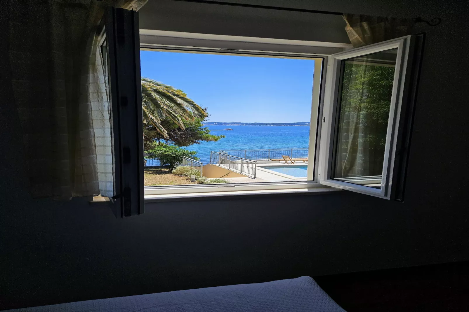 Beach House Nono - Four Bedroom Villa with Swimming Pool - Bedroom