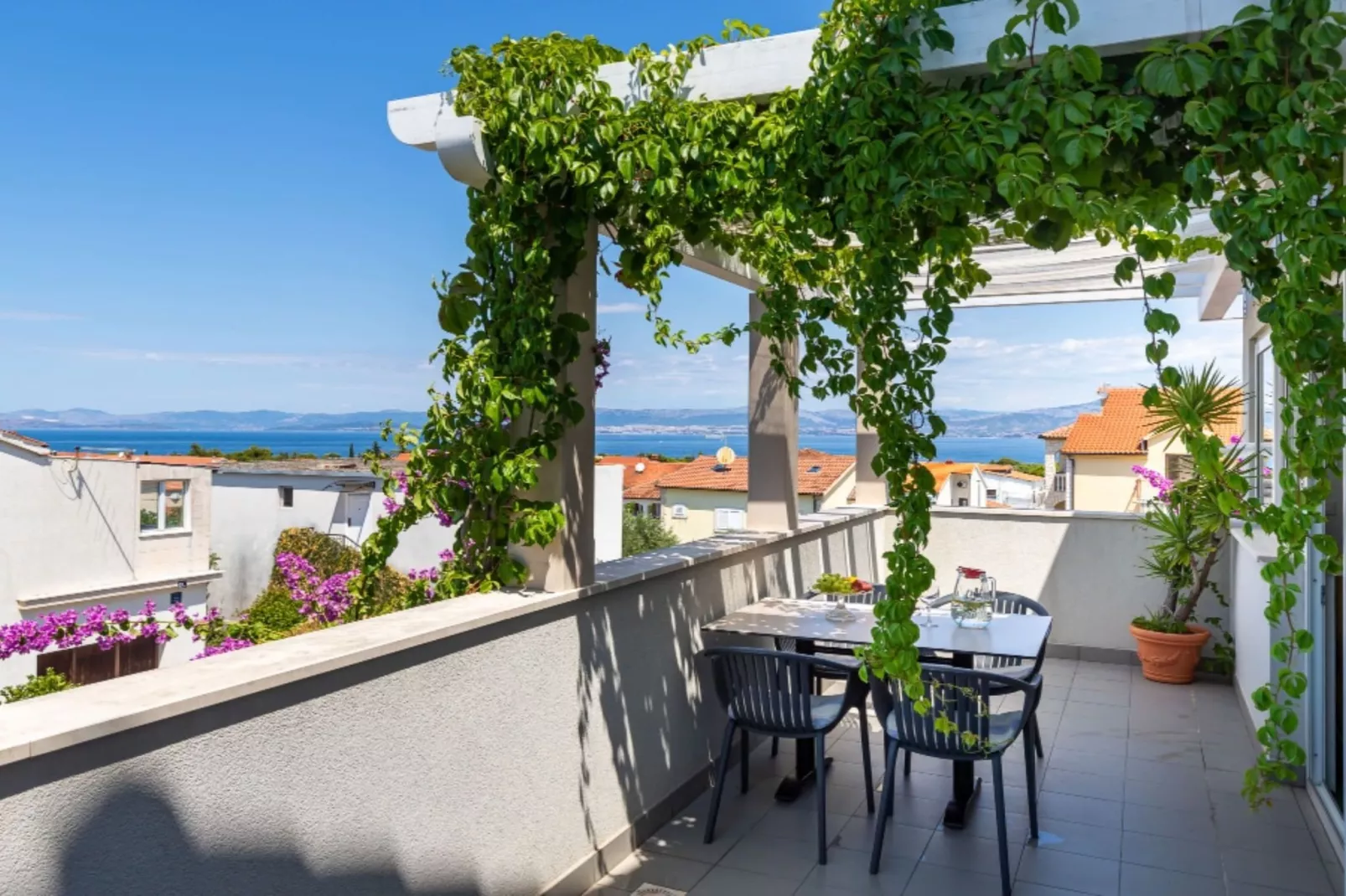 Apartment Oaza - Three Bedroom Apartment with Terrace and Sea View - Terrasse/Balkon