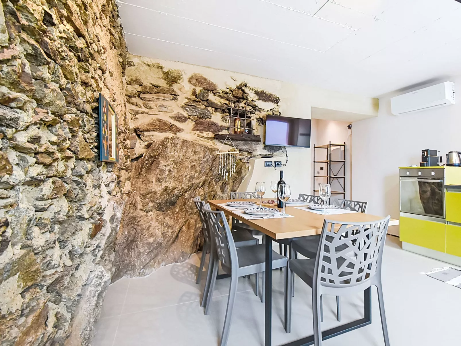 Al Vignale - La Grotta - Dedans