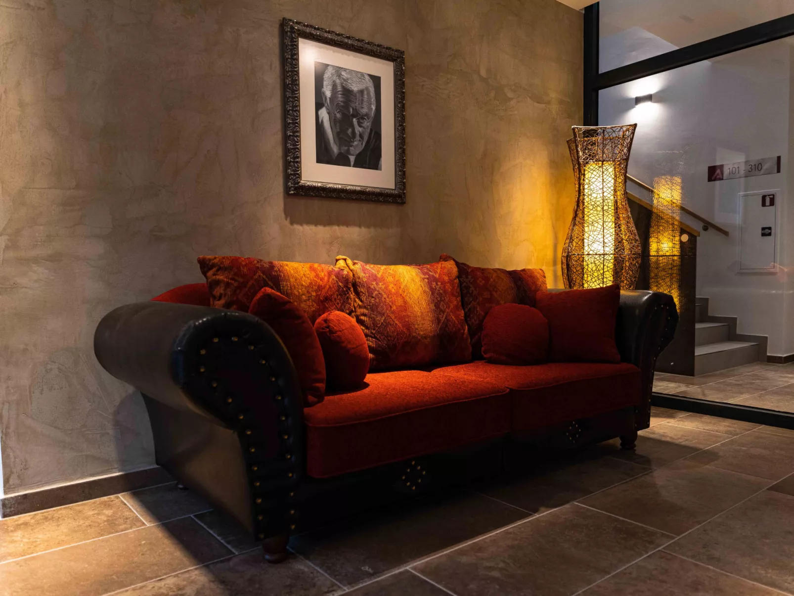 3_SPA - Poolside Superior 726 - Inside