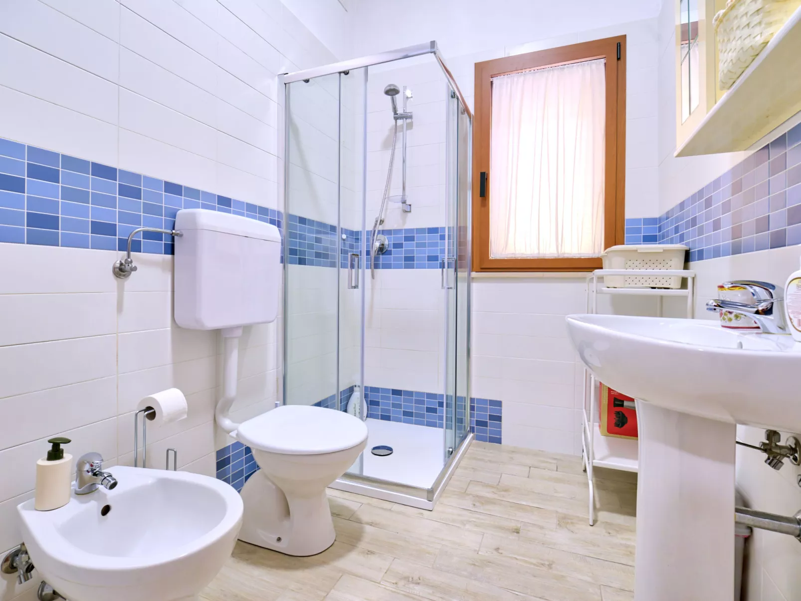 La casa del vino - Inside