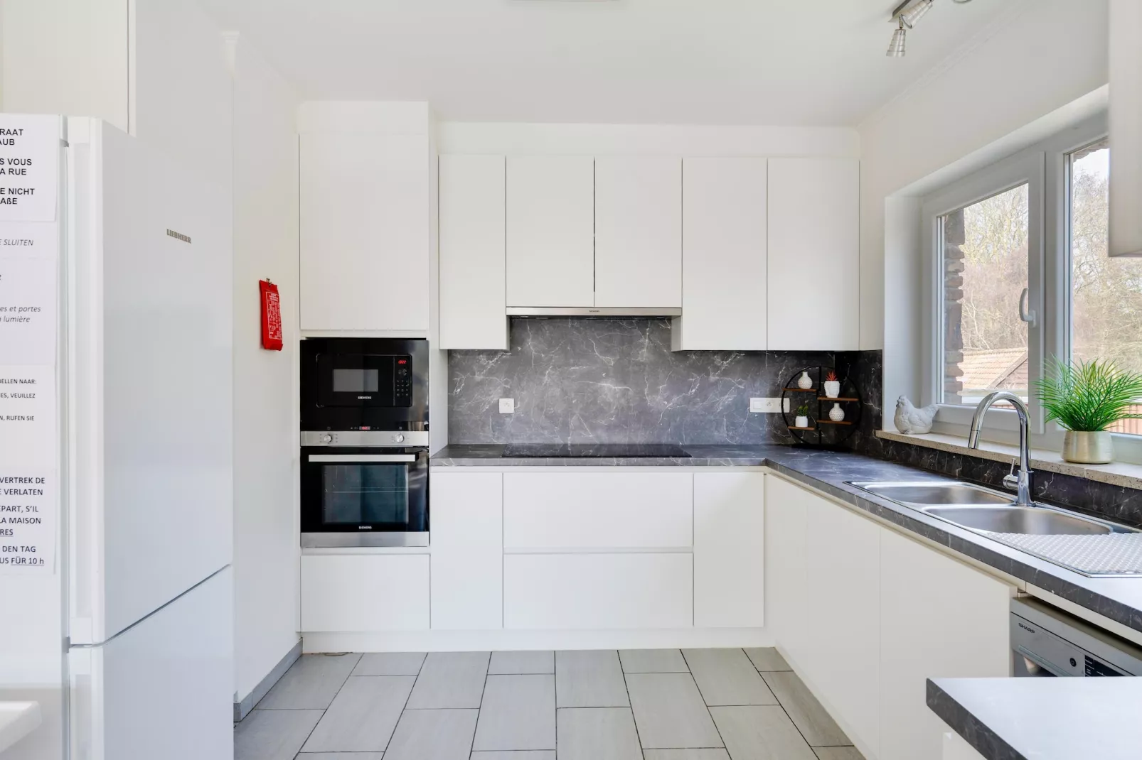 Villa Normand - Kitchen