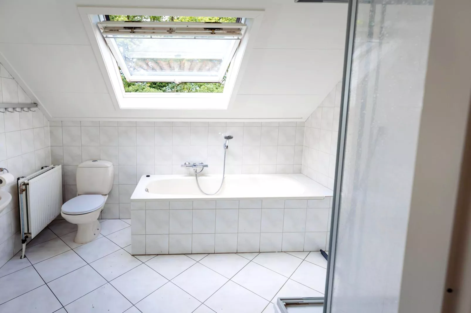 8 - Persons Family bungalow - Badezimmer