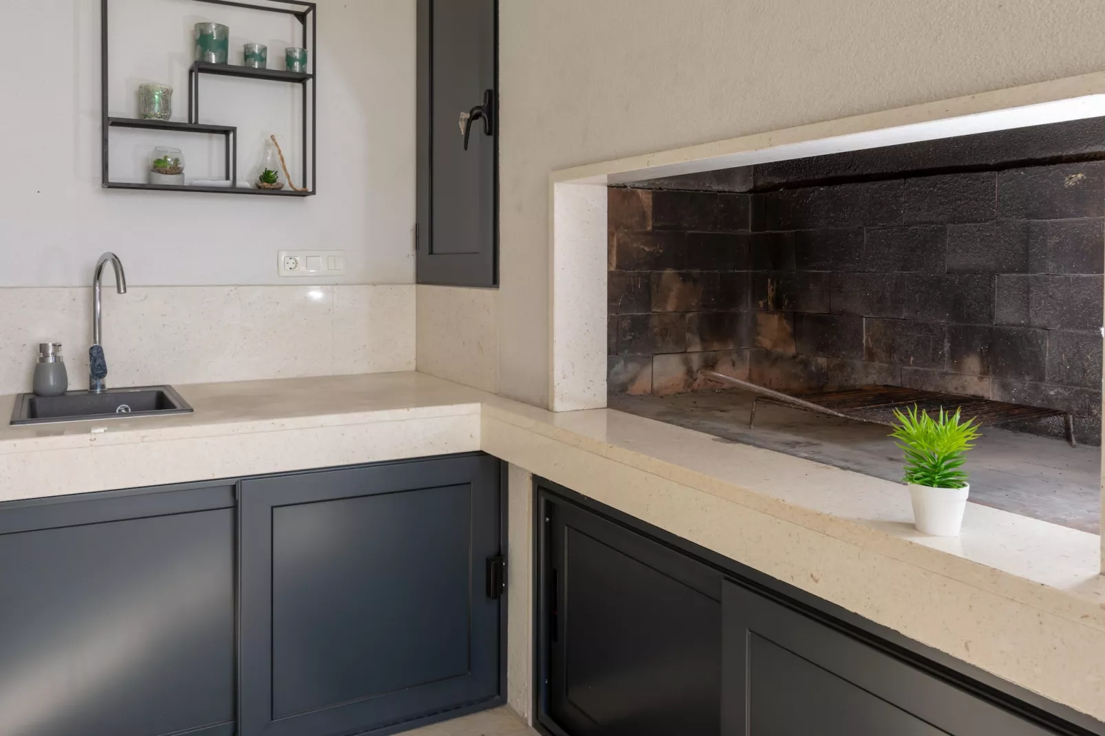 VILLA CASA MIA LUXURY RETREAT WITH SWIMMING POOL - Küche