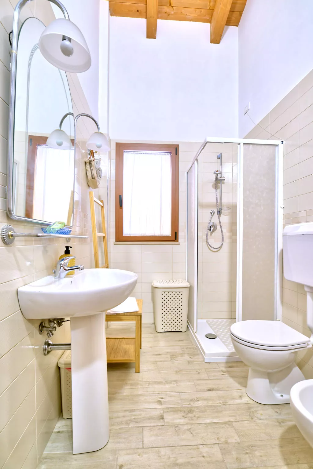 La casa del vino - Inside