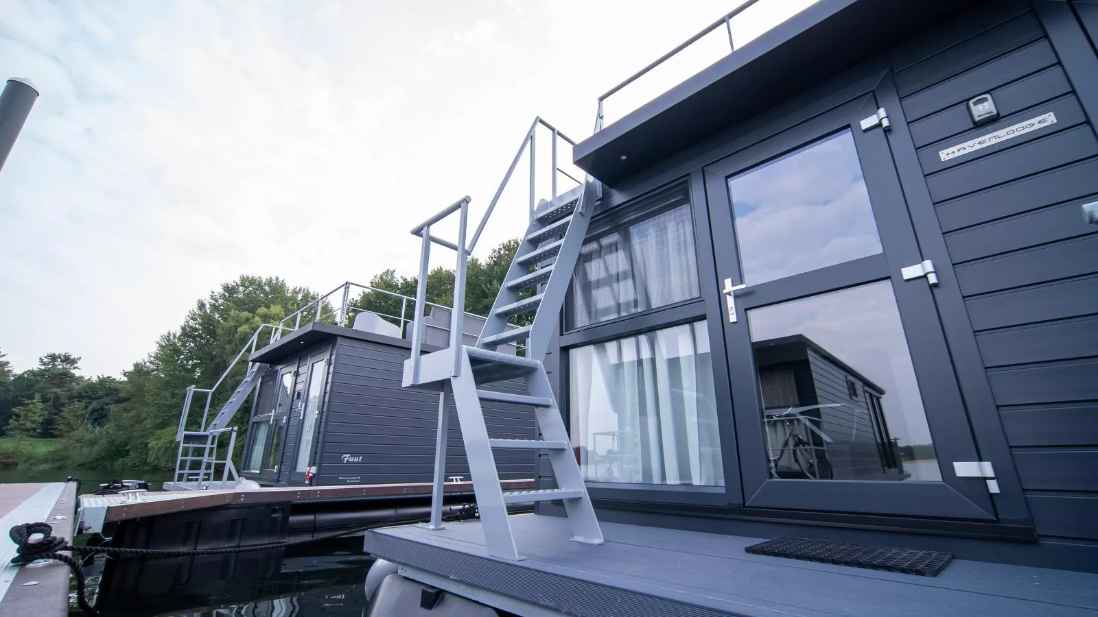 Floating in Limburg - rooftop-Terrace balcony