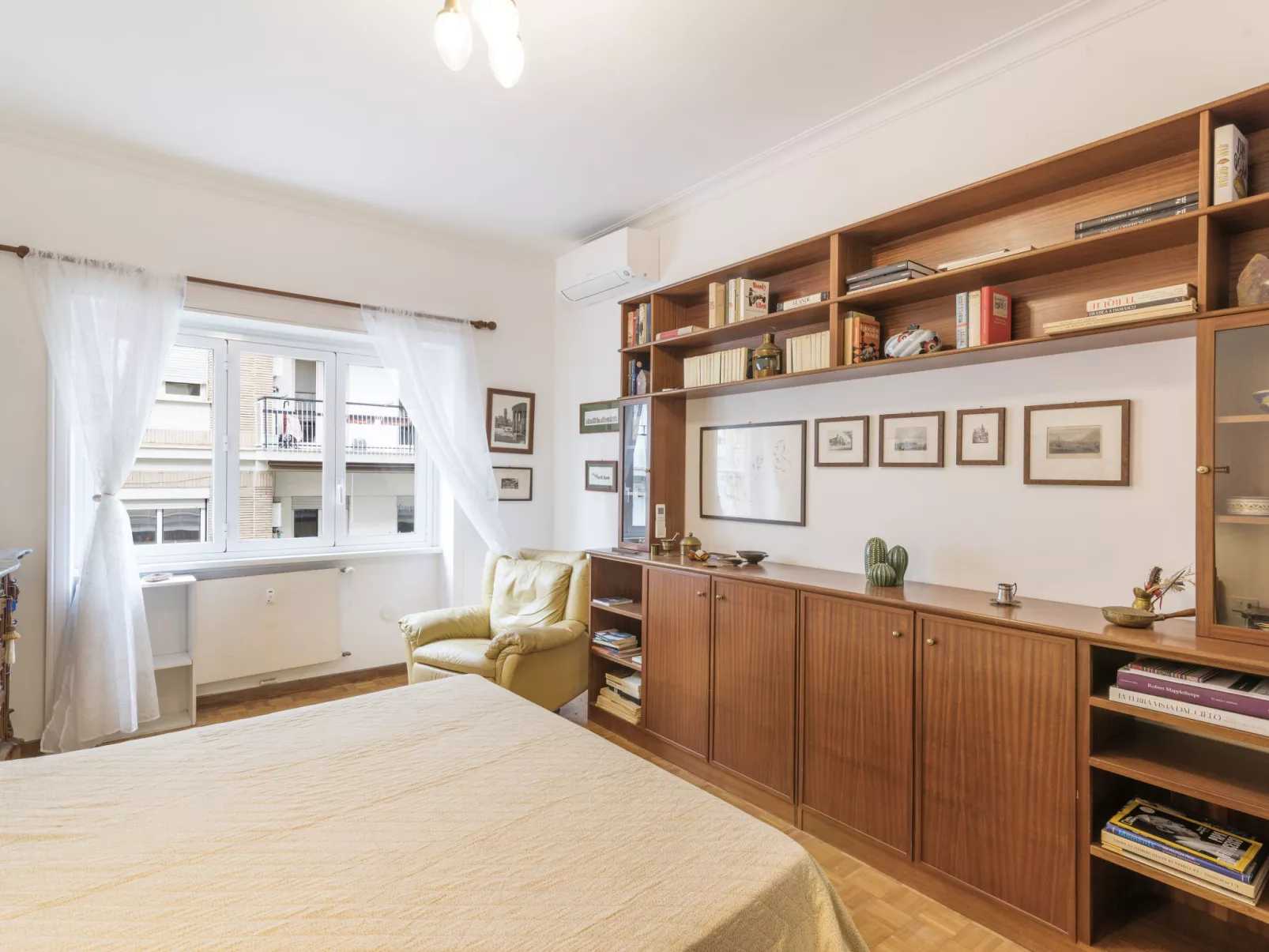 AMP Vatican Home - Inside