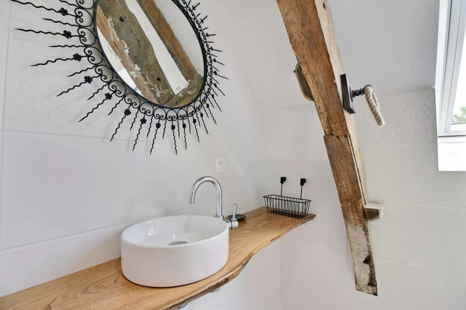 Joli Gite de vacances à Neulliac - Bathroom