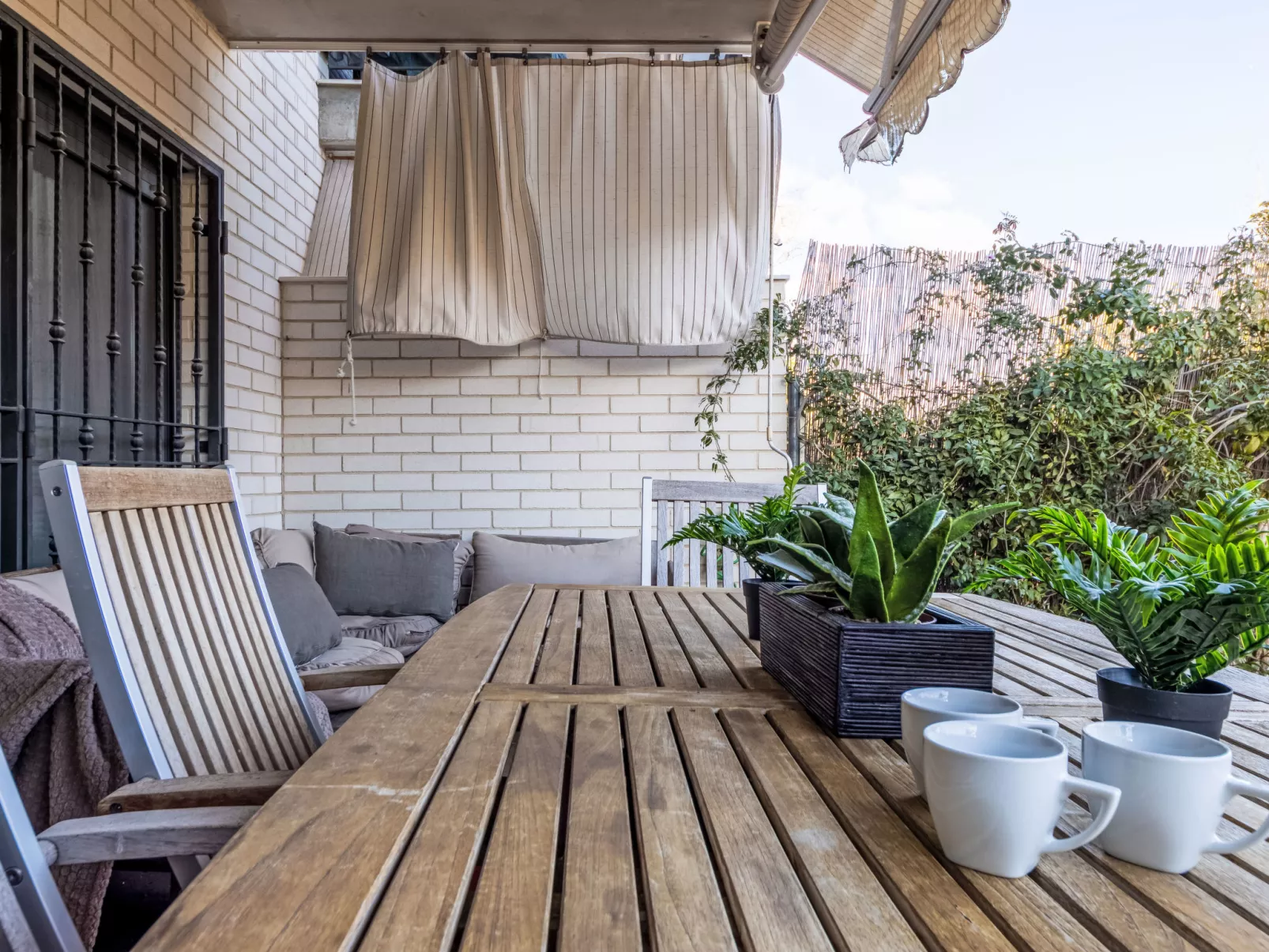 Vila del Far - Outside