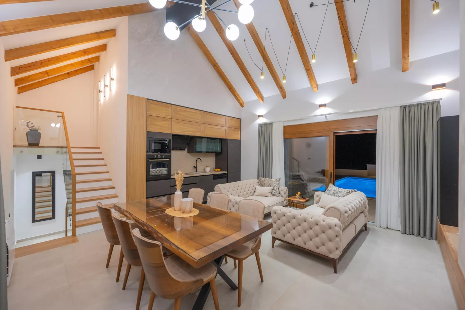 UNIQUE VILLA PIETRA - Salle à manger