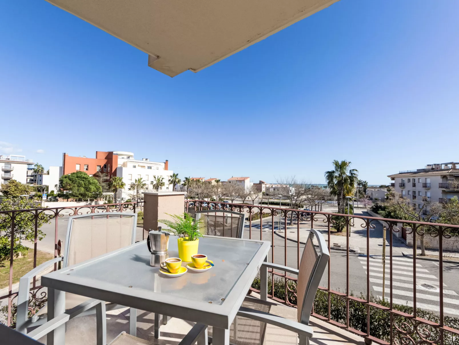 Golden Beach - Outside