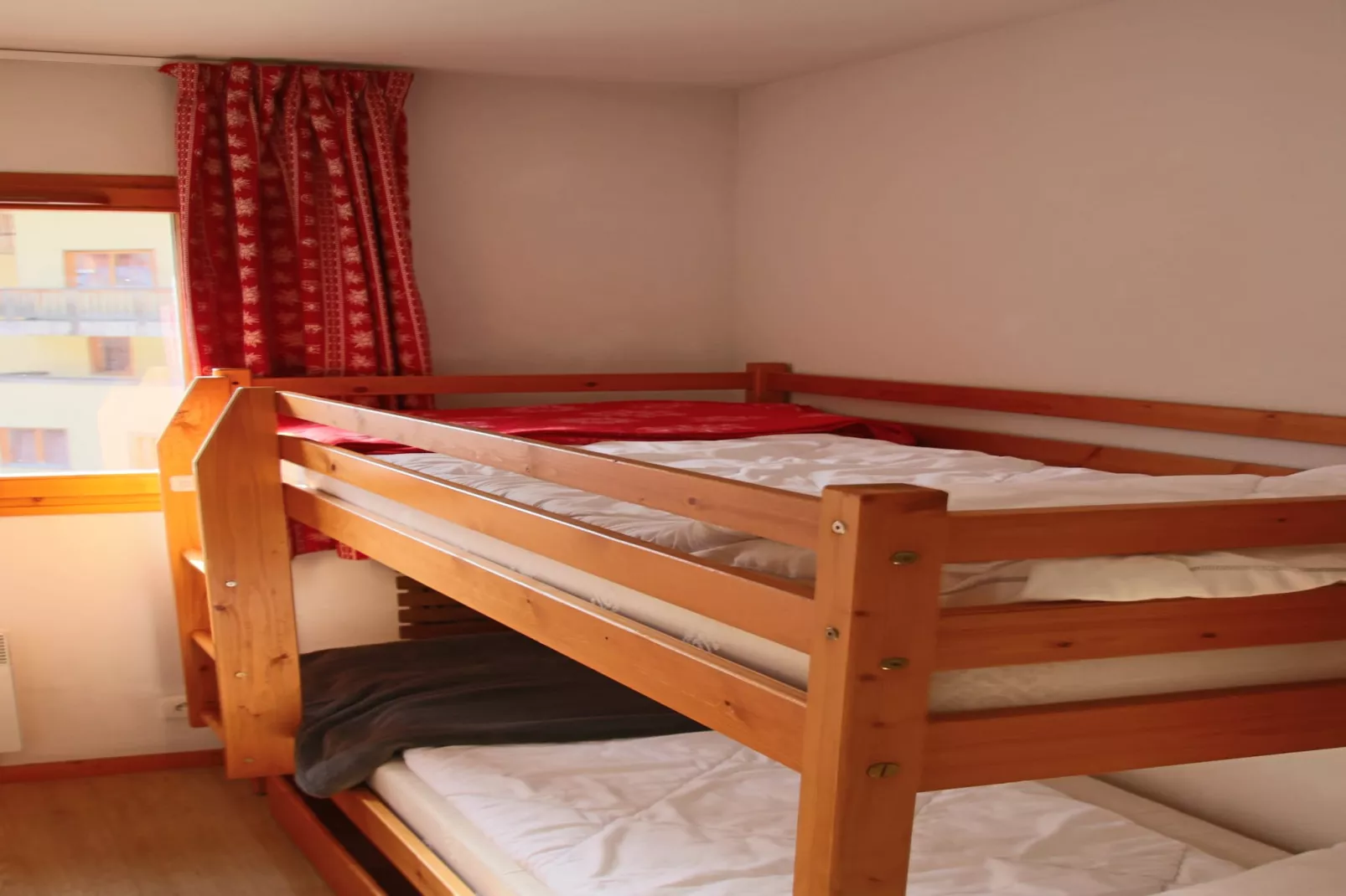 Balcons G 035 - PARC NAT. VANOISE appart. 8 pers. - Image-tags.childrenroom