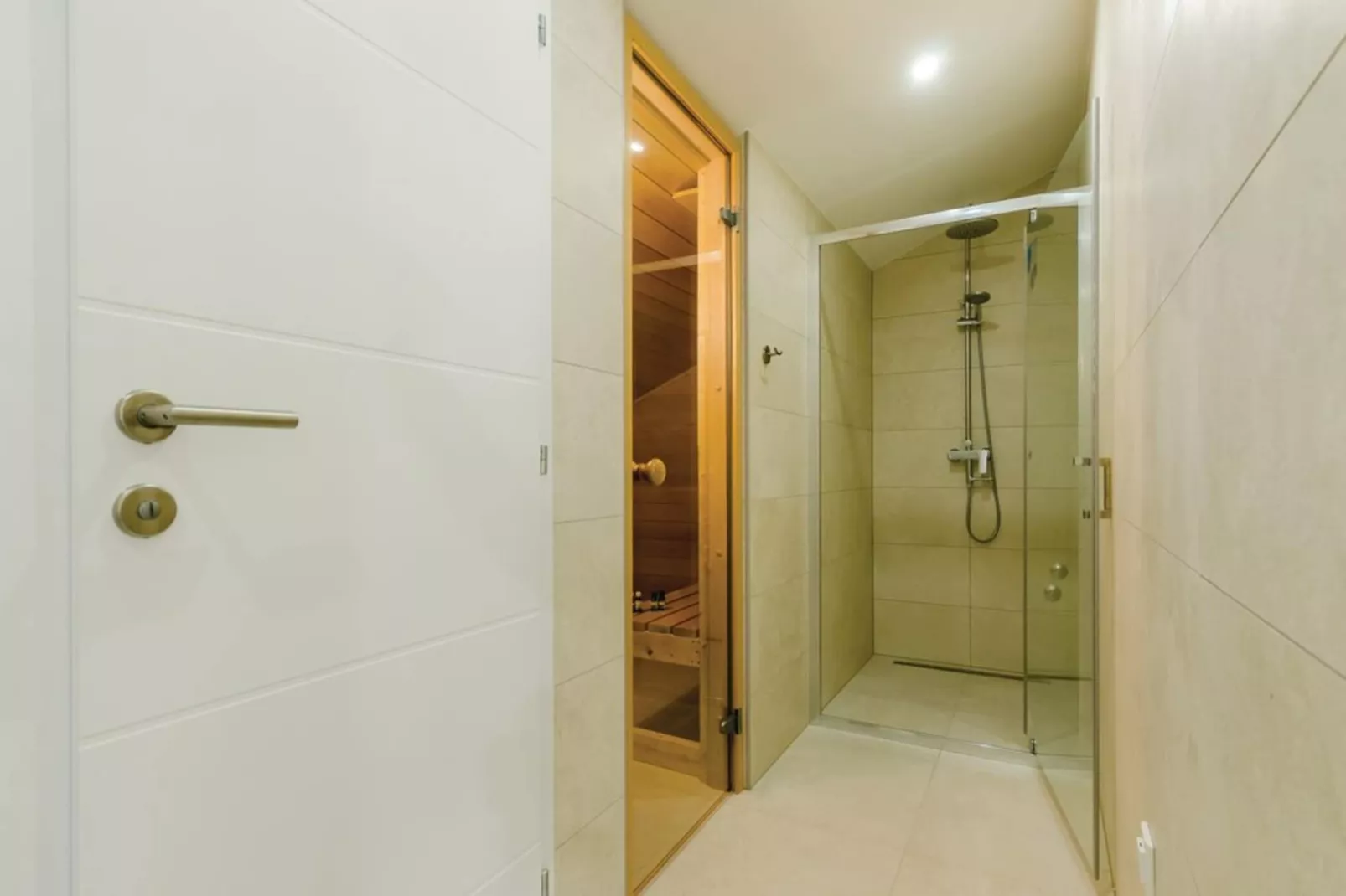 HOLIDAY HOUSE STONE BLISS - Bathroom