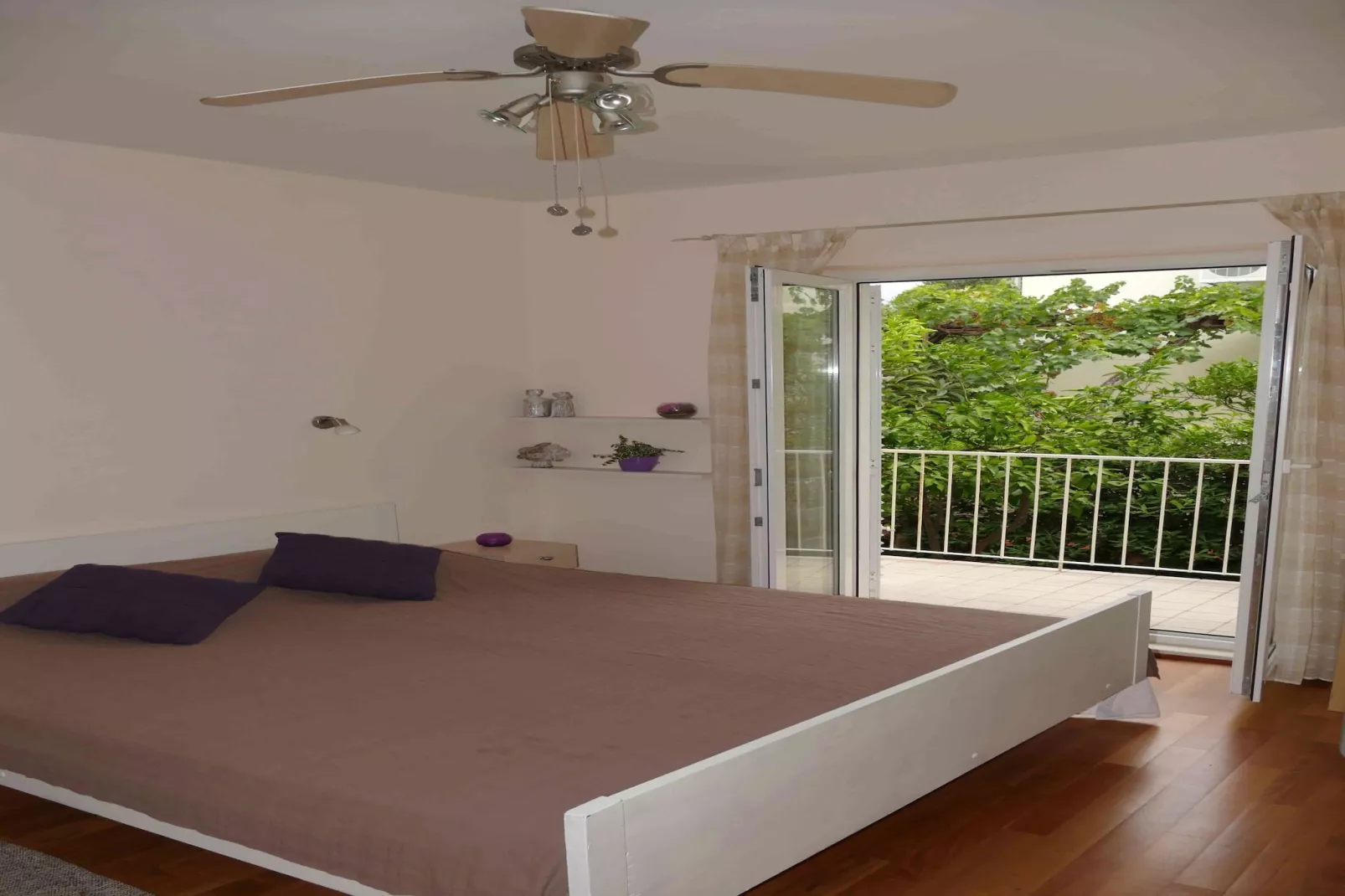 Beach House Nono - Four Bedroom Villa with Swimming Pool - Bedroom