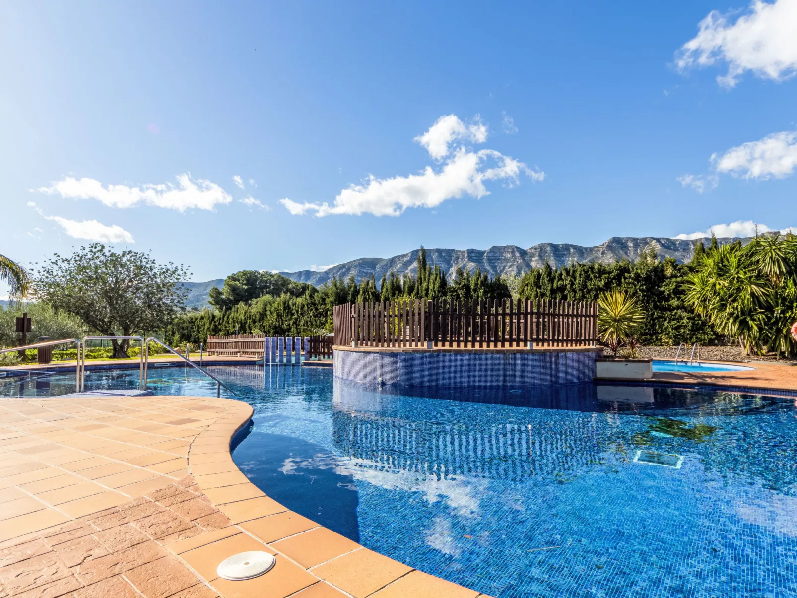 Golden Beach - Outside