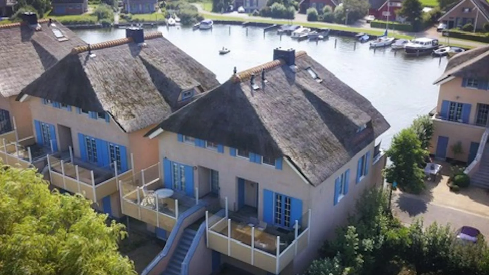 Aquamarijn-Exterior summer