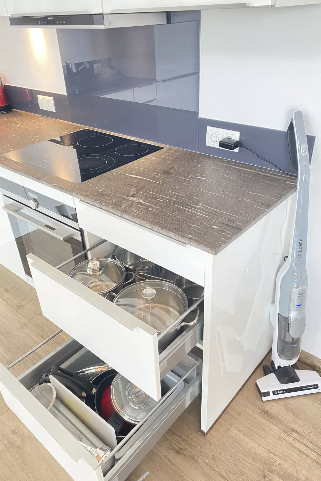 1_ZMO4 - Kitzview Terrace Apartment - Drinnen